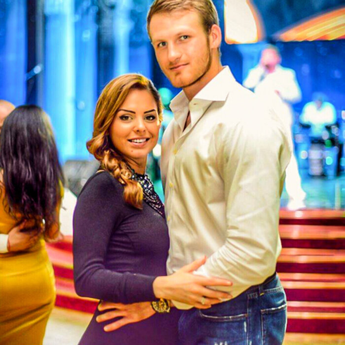 «Ускакавший принц» и «дырка в душе»: Как Пелагея пережила два развода и почему судится за дочь до сих пор