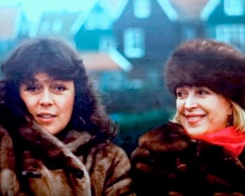 Оксана Лукьянова, дочь знаменитой актрисы, выбрала путь журналистики.