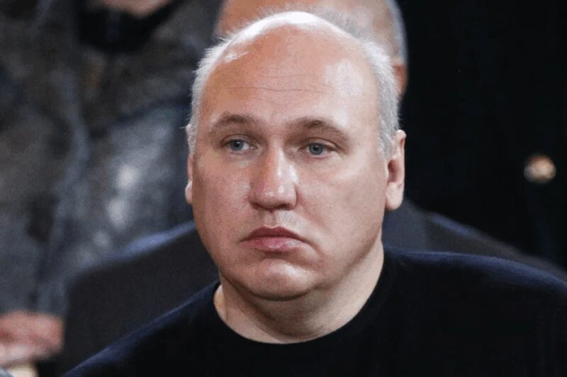 Александр Лужков, младший сын, после отставки отца продал часть своего бизнеса.