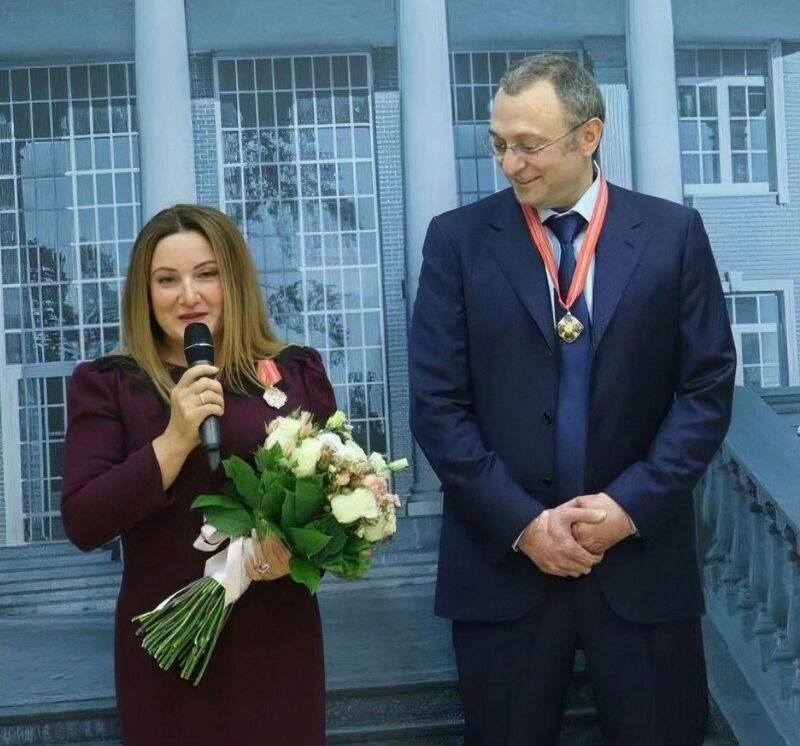 «Лучше тебя женщины не встречу, а хуже мне не надо»: 57-летний Сулейман Керимов — как миллиардер с состоянием в $10 млрд покорял самых ярких звезд и почему вернулся к жене после 30 лет брака