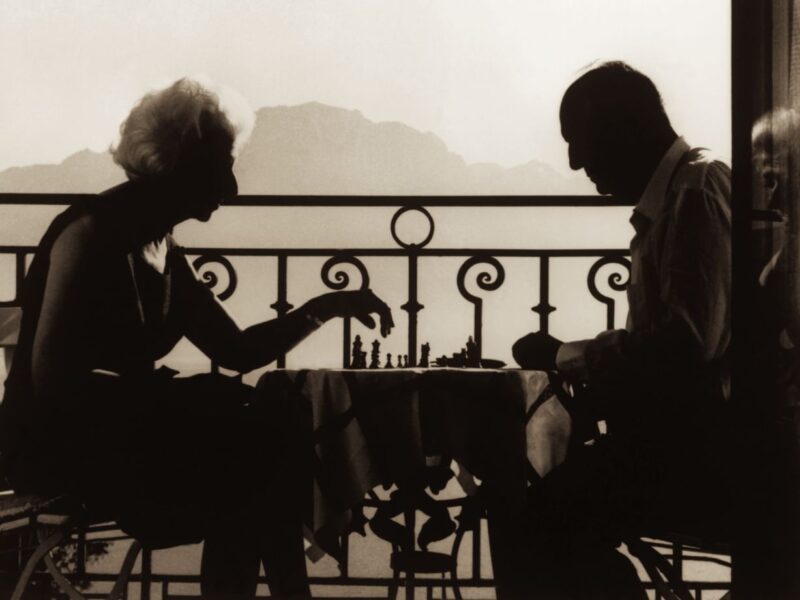 «Я люблю тебя больше всего на свете», но выбрал жену: Как Вера Набокова спасла рукопись «Лолиты» и пережила мужа на 14 лет