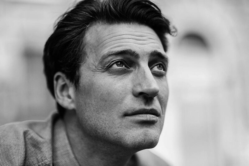 Иван Колесников: взгляд, который покорил миллионы зрителей.