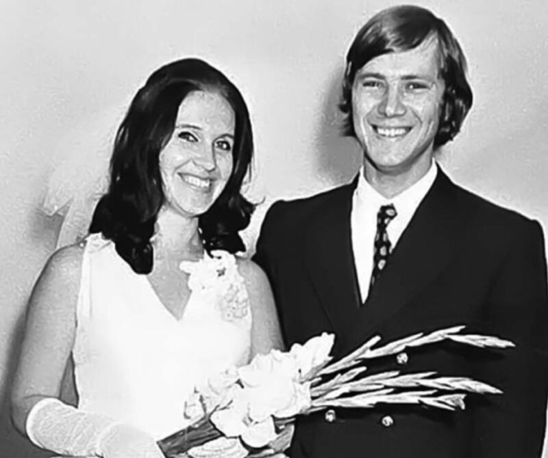 Молодые Надежда Бабкина и Владимир Заседателев.