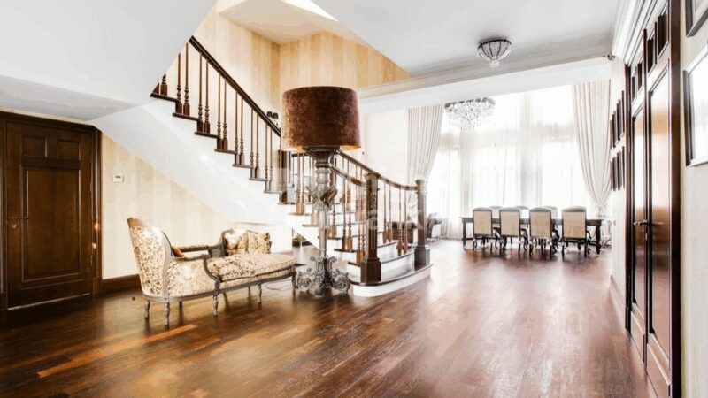 «Не для показухи»: как выглядит особняк Татьяны Бакальчук, самой богатой женщины России, в элитном посёлке