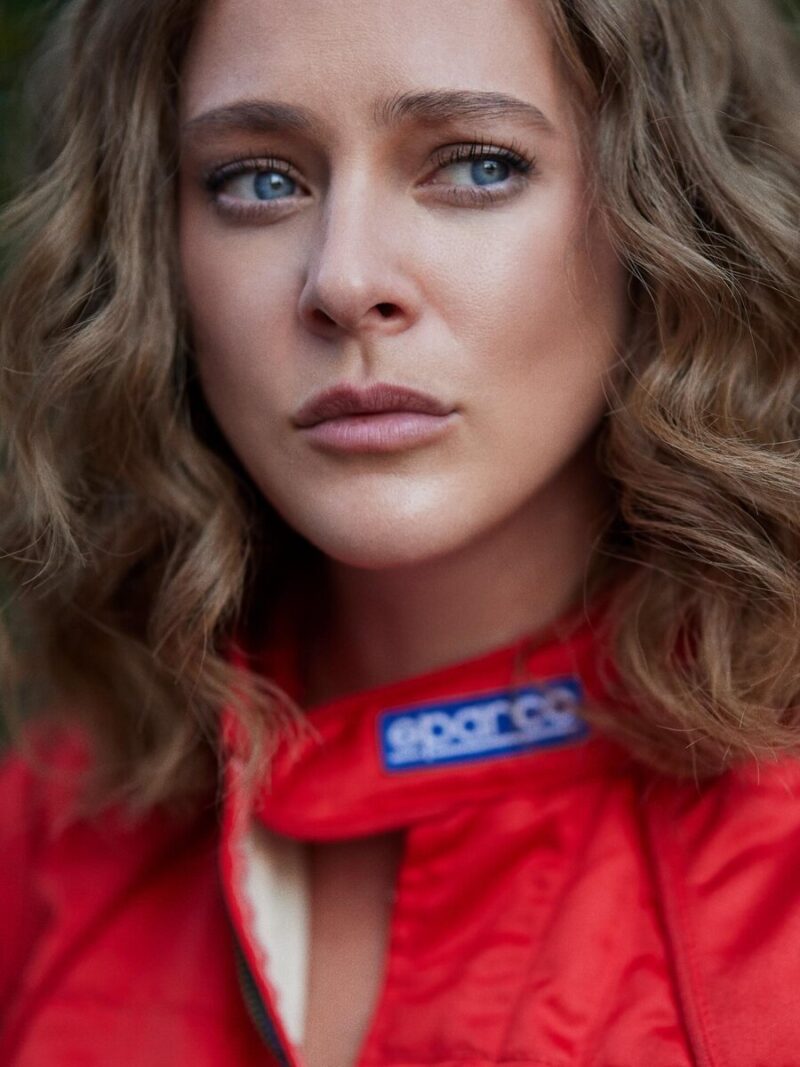 Счастливые моменты: Аглая Тарасова и Антон Филипенко наслаждаются обществом друг друга.