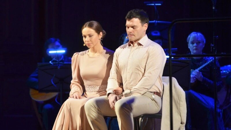 Артист Евгений Дятлов.