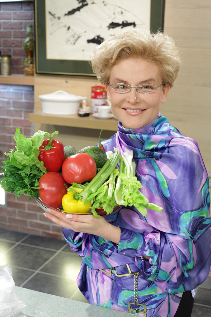 65 лет на страже здоровья, но «мой ребенок — идиот»: Как Елена Малышева стала «главным телеврачом» страны, но так и не убедила хейтеров в своей правоте.