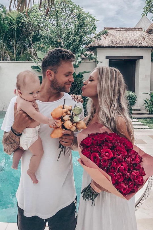 «Отец был моим самым большим страхом»: Как Рита Дакота в 36 лет простила прошлое и обрела любовь после 15 лет обид и тотального предательства?