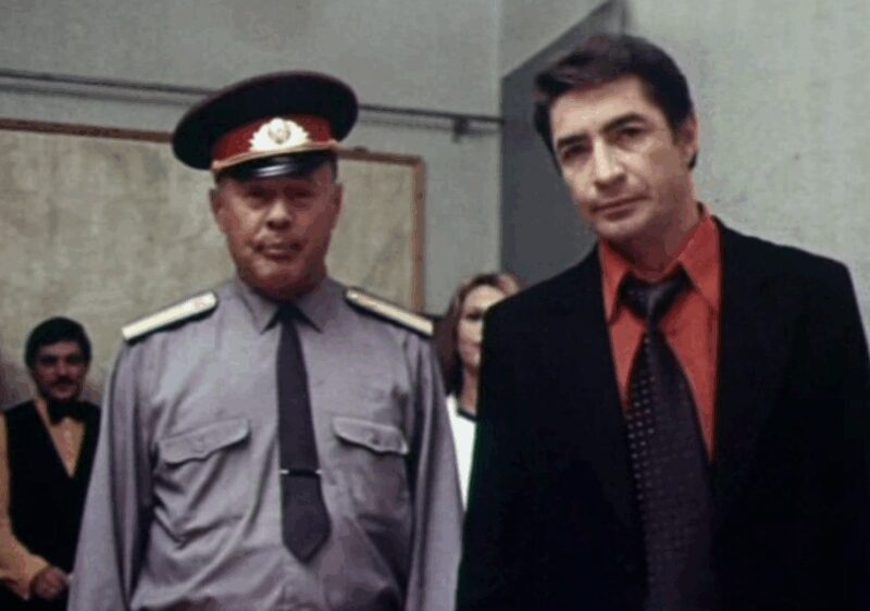 Яркая роль Юрия Каморного в детективе «Игра без козырей».