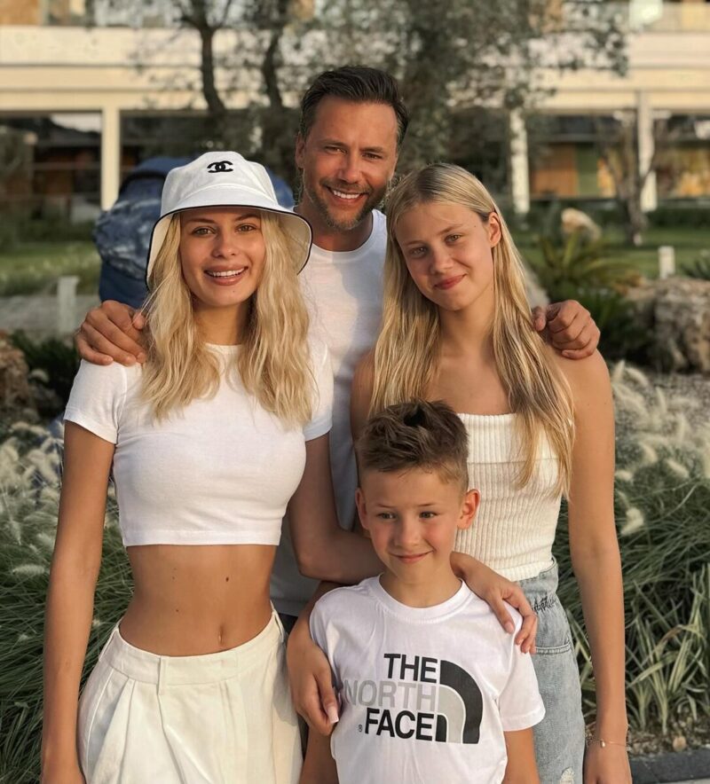 Татьяна Арнтгольц с дочерью Марией: поразительное сходство и взаимная любовь.