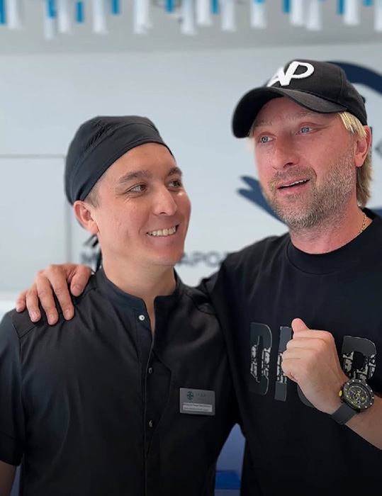 "Лисьи глазки" за 250 тысяч: Боня "как Джексон", а Бабкина «опошлила» лицо в 76 лет