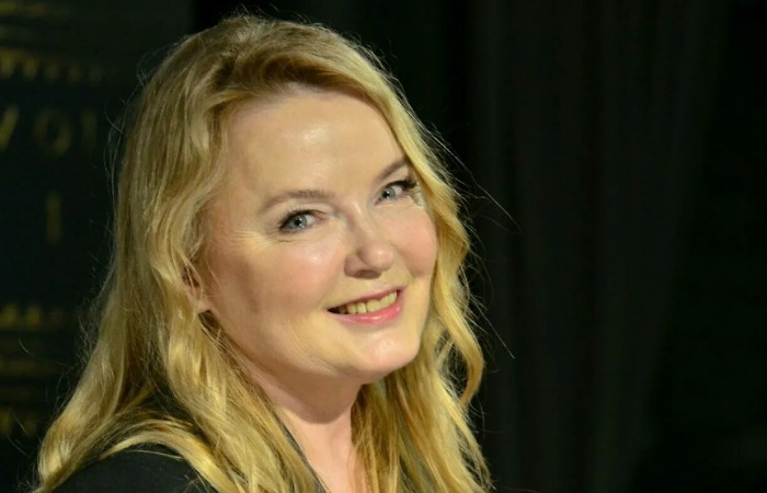 «Трещит по швам»: Как одна фраза Ларисы Вербицкой обернулась 6 годами булимии для её 13-летней дочери, а сама звезда пережила брак с рукоприкладством