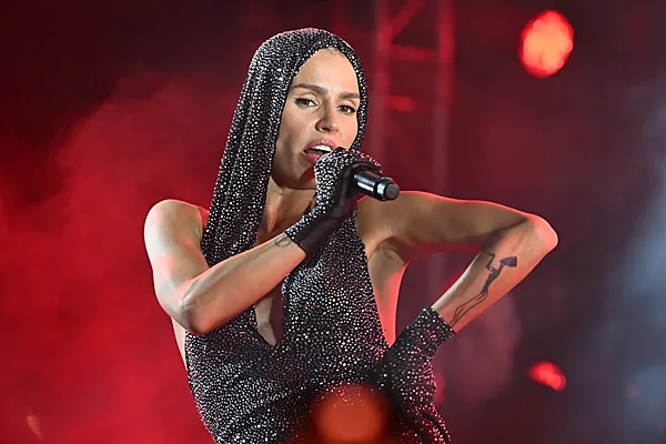 Zivert: молодая звезда с впечатляющими финансовыми запросами.