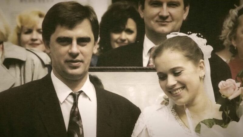 Сергей Тарасов, политик и бизнесмен, чья судьба оказалась тесно переплетена с двумя женщинами.