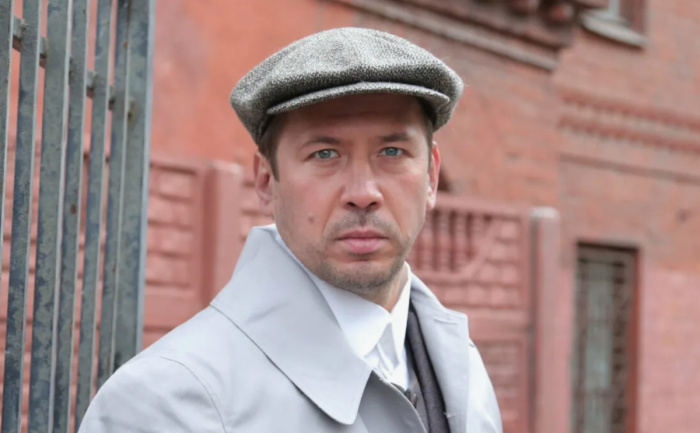 Идеал, учивший верности, рухнул спустя 20 лет : Андрей Мерзликин о разводе: «Бог забирает вечное, чтобы показать, что вечное — внутри»