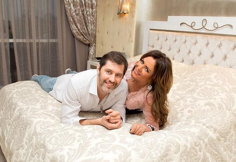 Александр Фролов — хоккеист, чьи отношения с Юлией Началовой вызвали много споров.