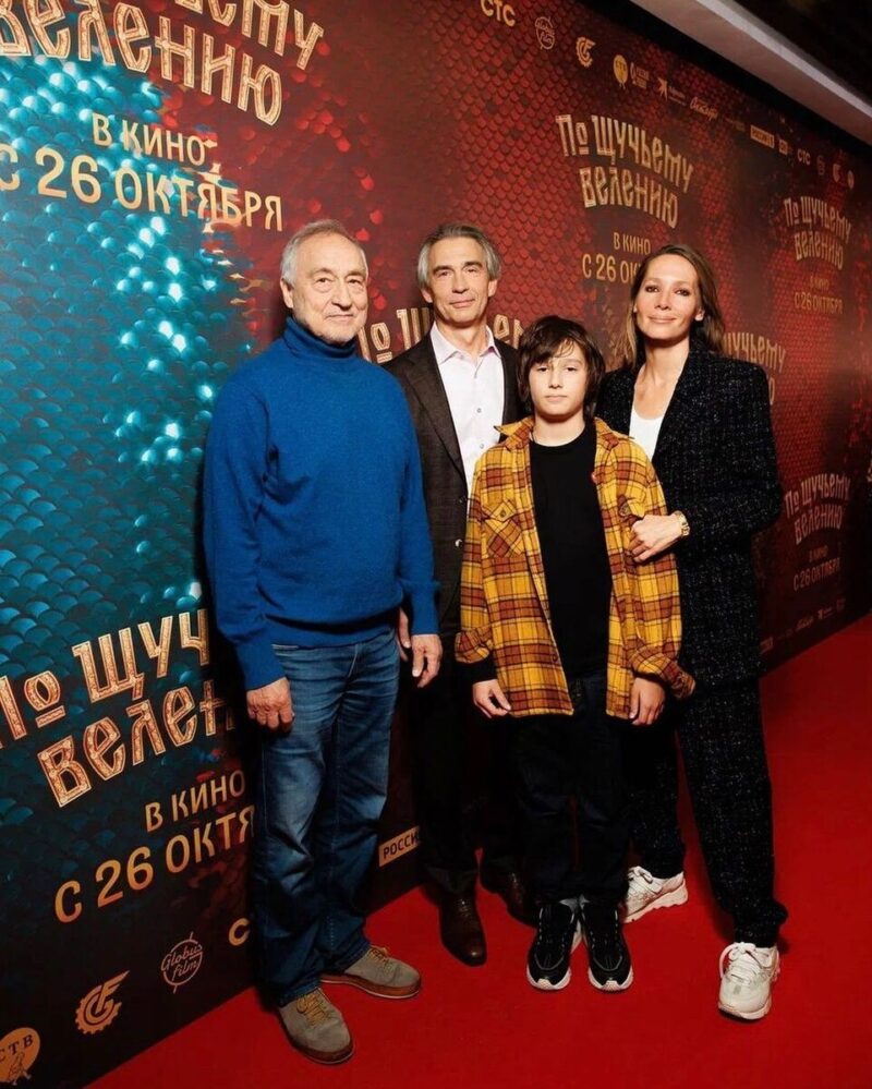 С первым мужем, предпринимателем Леонидом Спиридоновым.