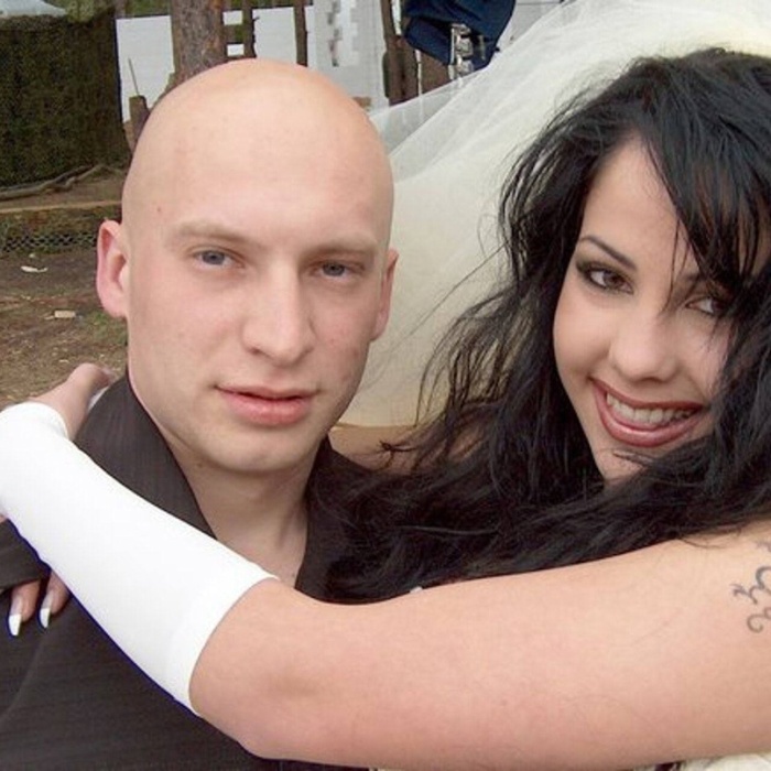 Каждый шаг на виду: публичная жизнь звезды.