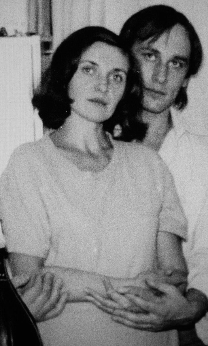 «На все воля Божья!» : Как советская звезда Ольга Гобзева в 50 лет оставила кино, пережила два развода и борьбу за наследство