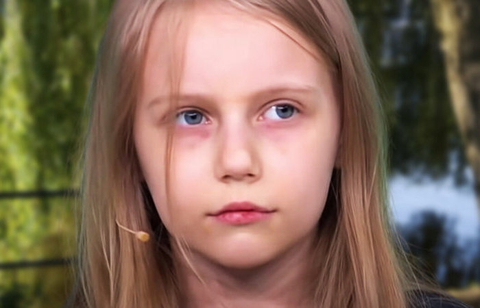 «Ей рано!» : 13-летняя Алиса Теплякова получила диплом психолога, а её отец устроил скандал на защите