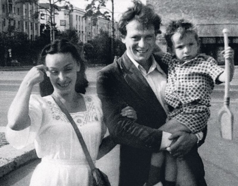 Вадим Андреев в кругу самых близких: с супругой Галиной и сыном Андреем.