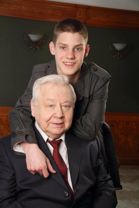 Золотые ключи или тяжелая ноша? : Как Павел Табаков потерял театр в 22 года, а Кирилл Нагиев «ненавидел» отца