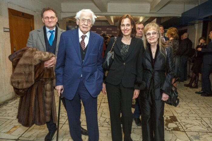 Счастье в 56, а потом...: Как 75-летняя Наталия Белохвостикова пережила суды на 30 млн и долги, но нашла утешение в сыне, который «молился, чтобы Бог забрал его»