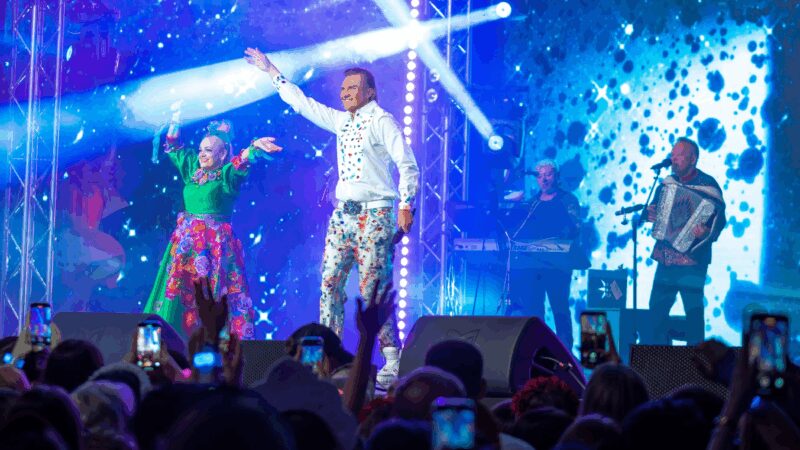 Надежда Кадышева и её сын Григорий – основа семейного подряда.