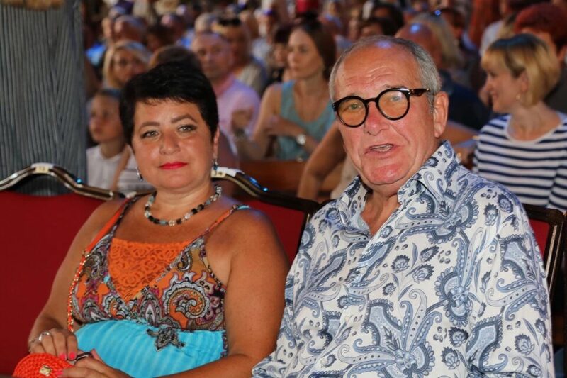 Этель и Клара: радость и вдохновение для своих родителей.