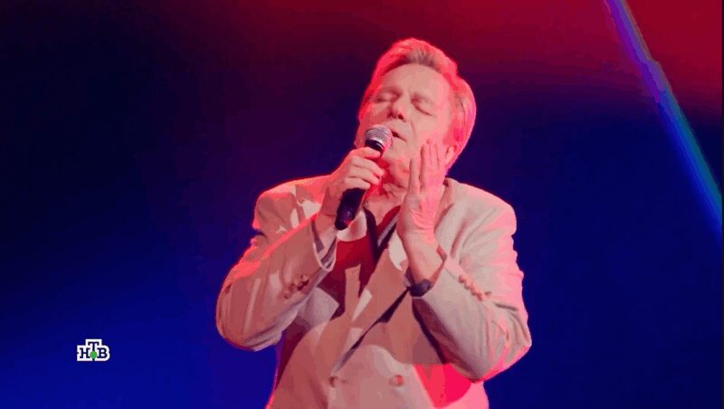 Гузель Хасанова и Виктор Салтыков на сцене.