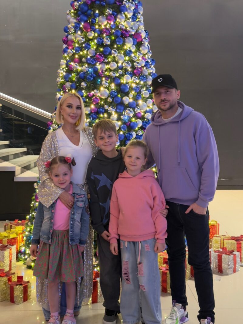 Сергей Лазарев и Юлия Волкова, чьи отношения пресса ошибочно называла романом.