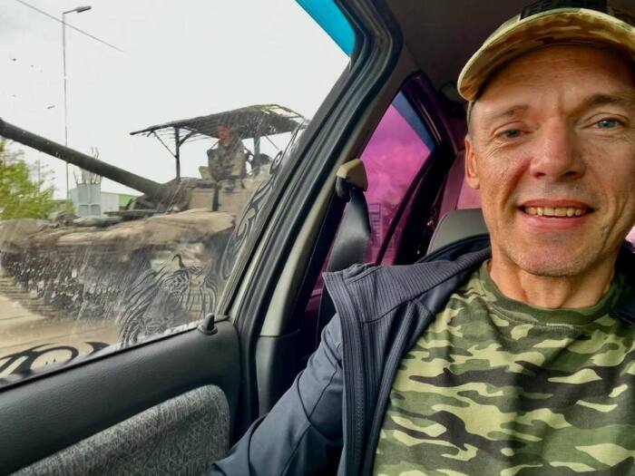 Одинокие волки сцены: почему успешные мужчины за 45 до сих пор не знают «брачных оков»?