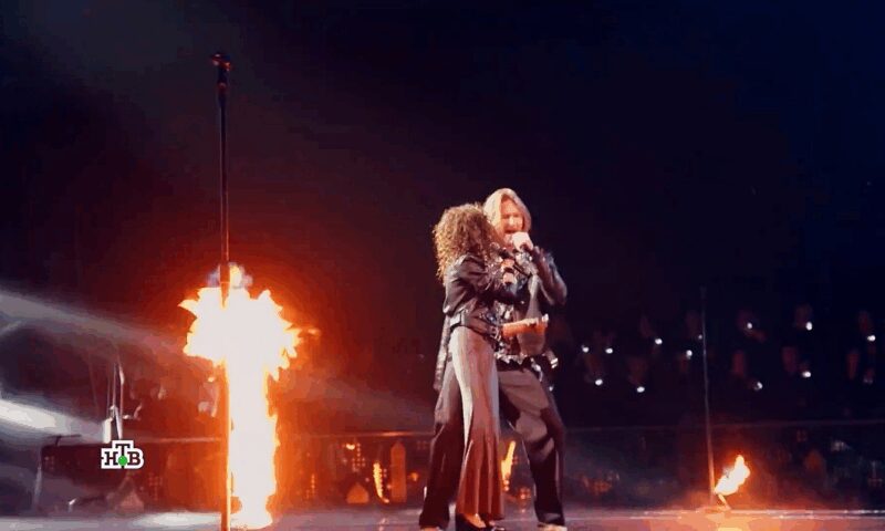 IVAN и Ольга Зарубина во время выступления.