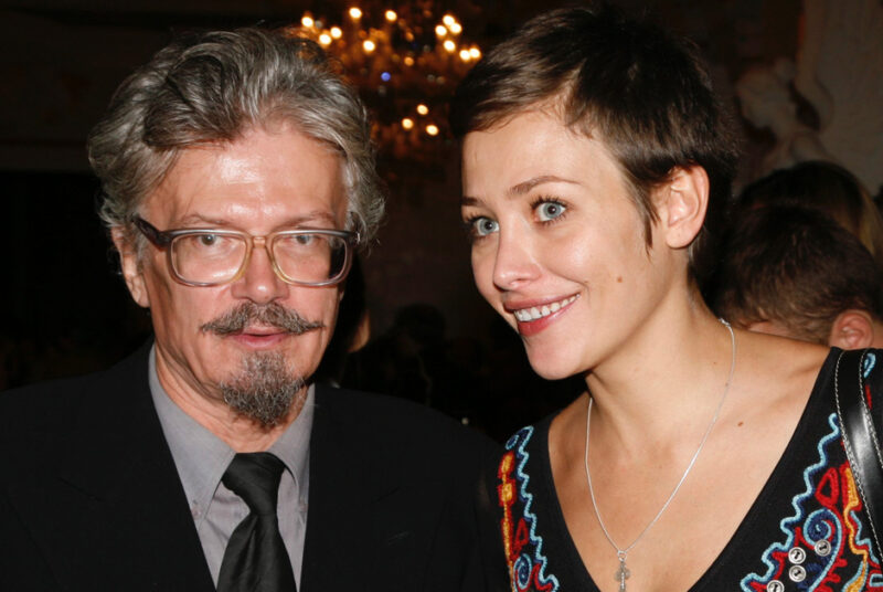 Актриса Екатерина Волкова с младшими детьми: сыном Богданом и дочерью Александрой.