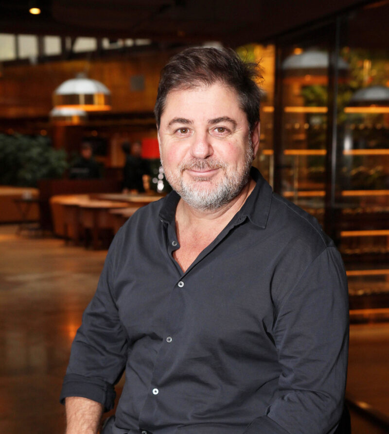 «Любовница» – оскорбительно : Как Цекало в 65 выкупил фамилию у экс-жены и не видит детей