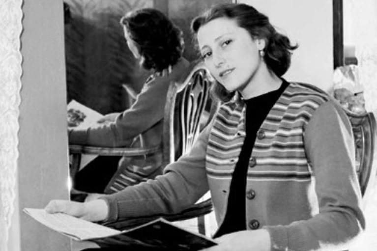 Майя Плисецкая в молодости, полная надежд и таланта.