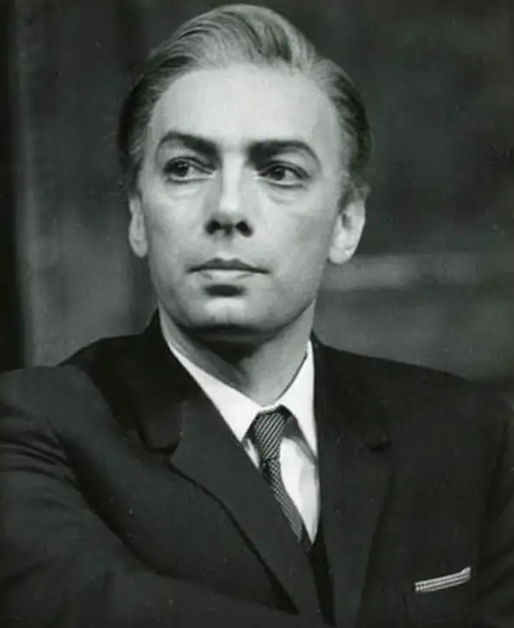 Загадочная улыбка Никиты Подгорного.