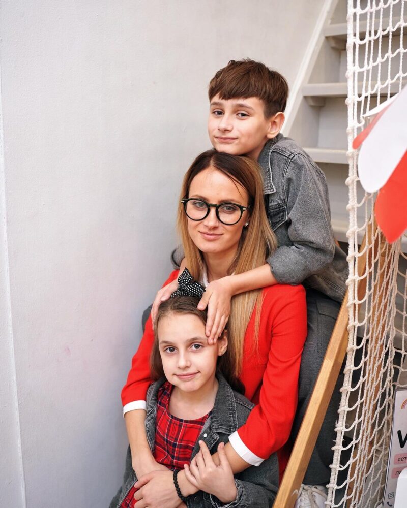 Несмотря на расставание, актриса не теряет веры в настоящую любовь и надёжного партнёра.