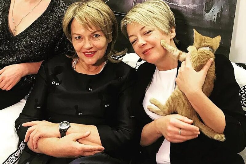 Елизавета Кухарешина предпочитает оставаться в тени славы своей матери.