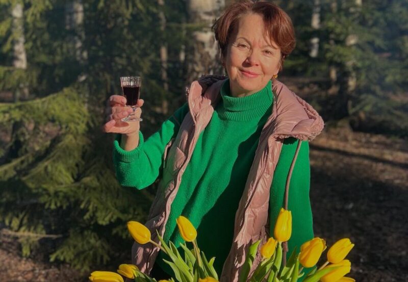 Вера Новикова сегодня: умиротворённая и по-настоящему счастливая.