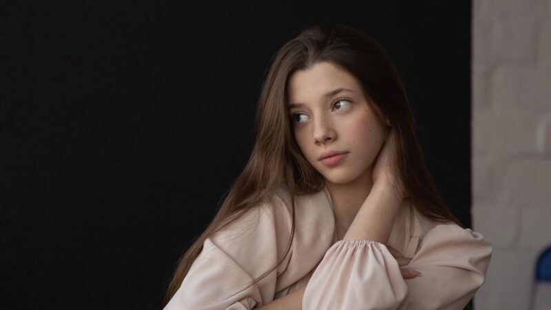19-летняя звезда в эпической саге: «Не доросла она еще до Толстого» – почему выбор Наташи Ростовой разделил зрителей?