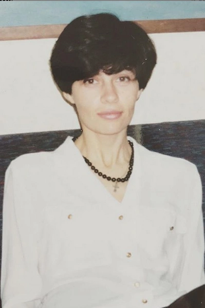 Дважды вдова, трижды на краю бездны: «Отдыхала, как сапожник» — как Альбина Назимова, вдова Влада Листьева, обрела покой в 60 лет