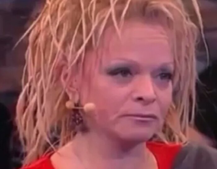 «Обыкновенная хамка» и отмена концертов: Почему 68-летняя Лариса Долина оказалась в центре грандиозного скандала с квартирой на 317 миллионов?