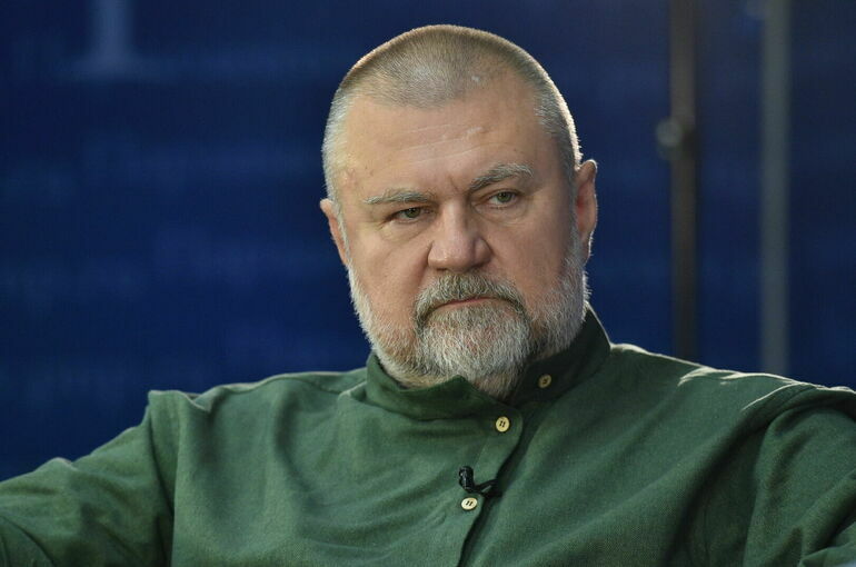 «Нас просто водят за нос» : Москва «заморозила» миллиарды для Таджикистана после 30 лет уступок