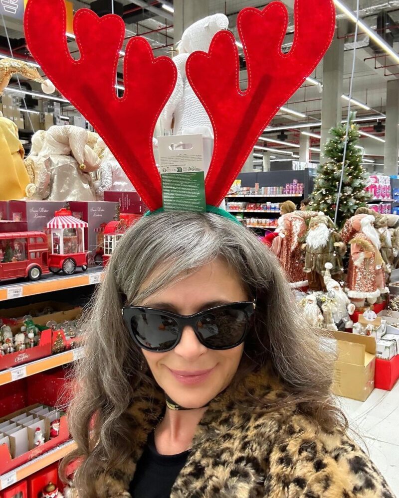 Актриса на балконе московской квартиры.