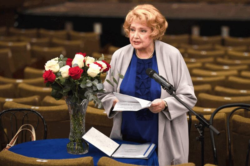 Татьяна Доронина на посту директора и художественного руководителя МХАТ имени Горького, который она возглавляла три десятилетия.