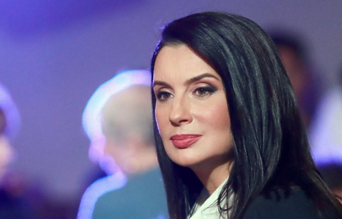 От утренней улыбки до «политической фурии»: Почему 55-летнюю Екатерину Стриженову критикуют из-за дочери, живущей в США