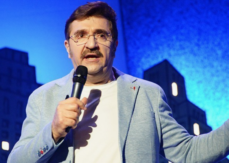 Валерий Комиссаров с супругой Аллой и детьми, которые стали его главной опорой.