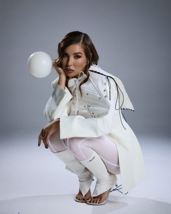 От «некрасивой» девочки до миллионерши: как Карина Нигай прошла путь от крошечной «гостинки» до элитных апартаментов, но так и не нашла «вечное» счастье