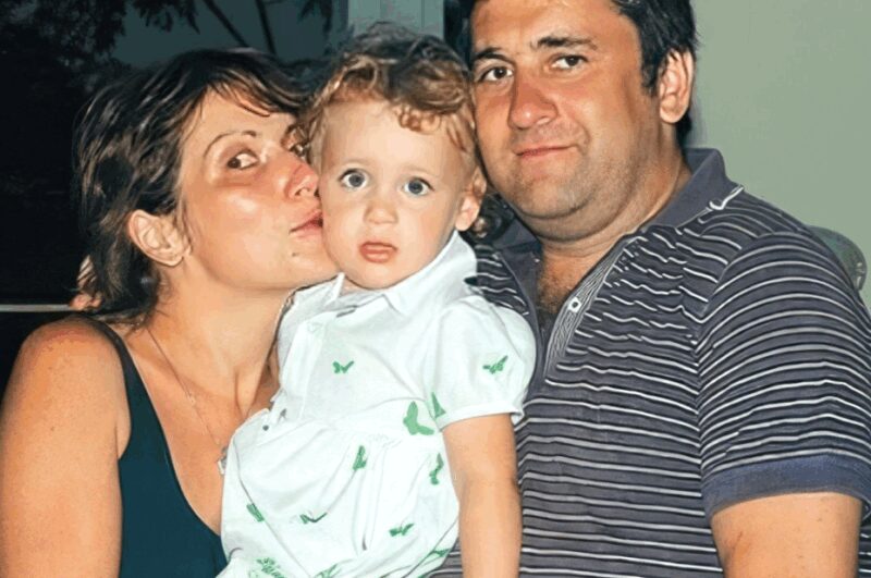 В счастливые годы брака: Светлана Зейналова, Алексей Глазатов и маленькая Саша.